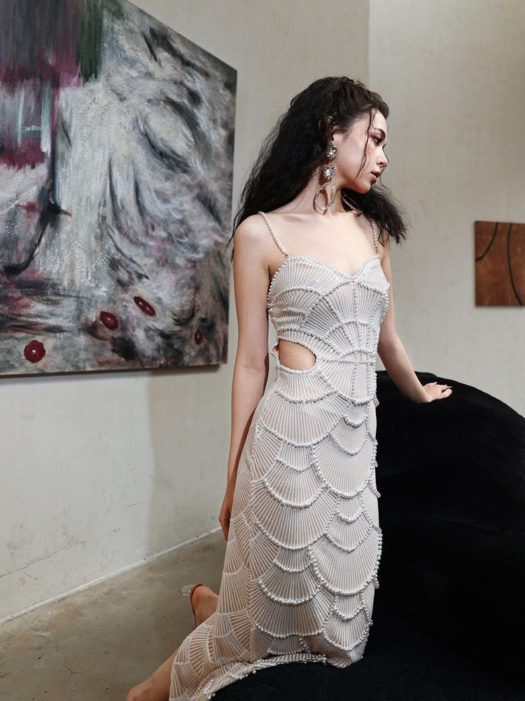 STORMI | Perlenbesetztes Midikleid