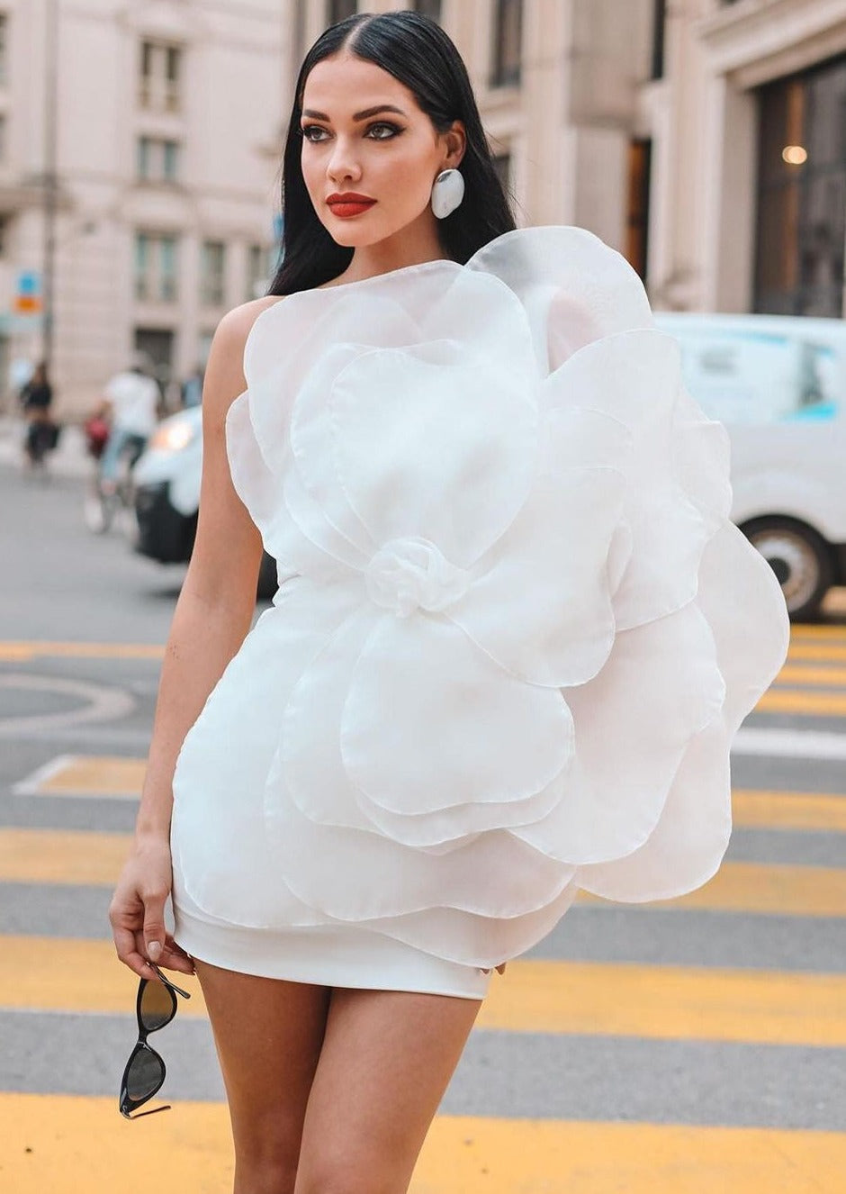 BIANCA | Minikleid mit One-Shoulder-Träger und Blumenmuster