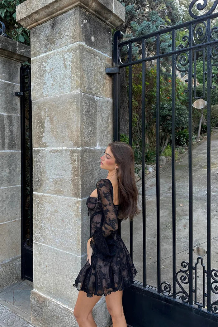 Mabel | Langärmliges Minikleid aus Spitze