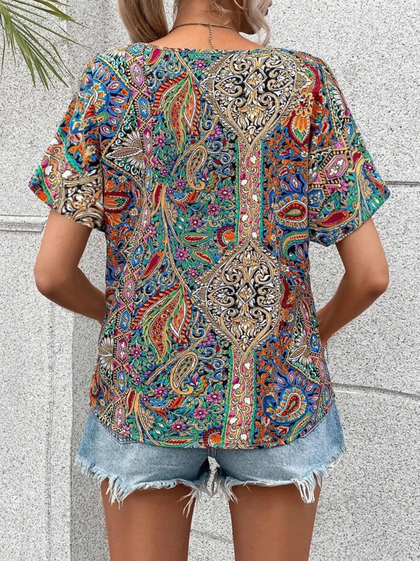 MARA | LOSE SHIRT MIT V-AUSCCHNITT