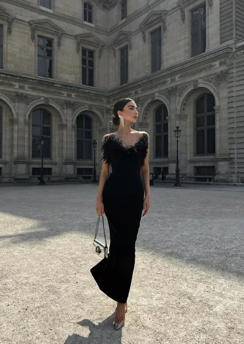 ANASTASIA | Luxuriöses Federkleid