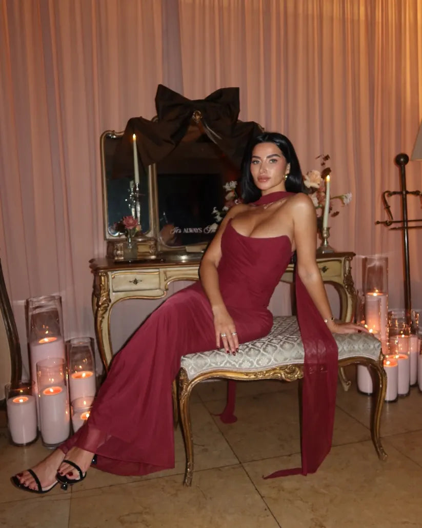 ANIYAH | Trägerloses, figurbetontes Maxikleid