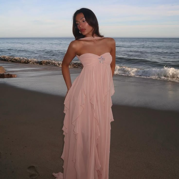COLLINS | Trägerloses Maxikleid mit Rüschen