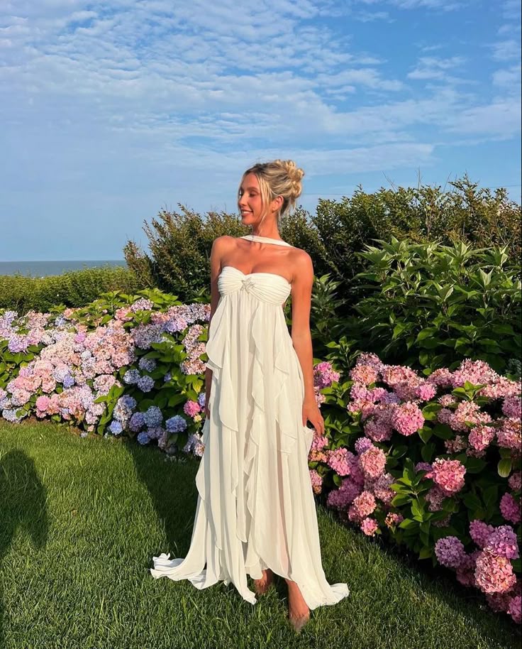 COLLINS | Trägerloses Maxikleid mit Rüschen