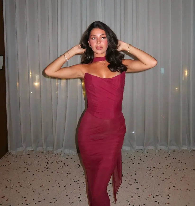 ANIYAH | Trägerloses, figurbetontes Maxikleid