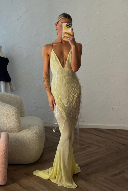 AALIYAH | Ärmelloses Maxikleid mit V-Ausschnitt