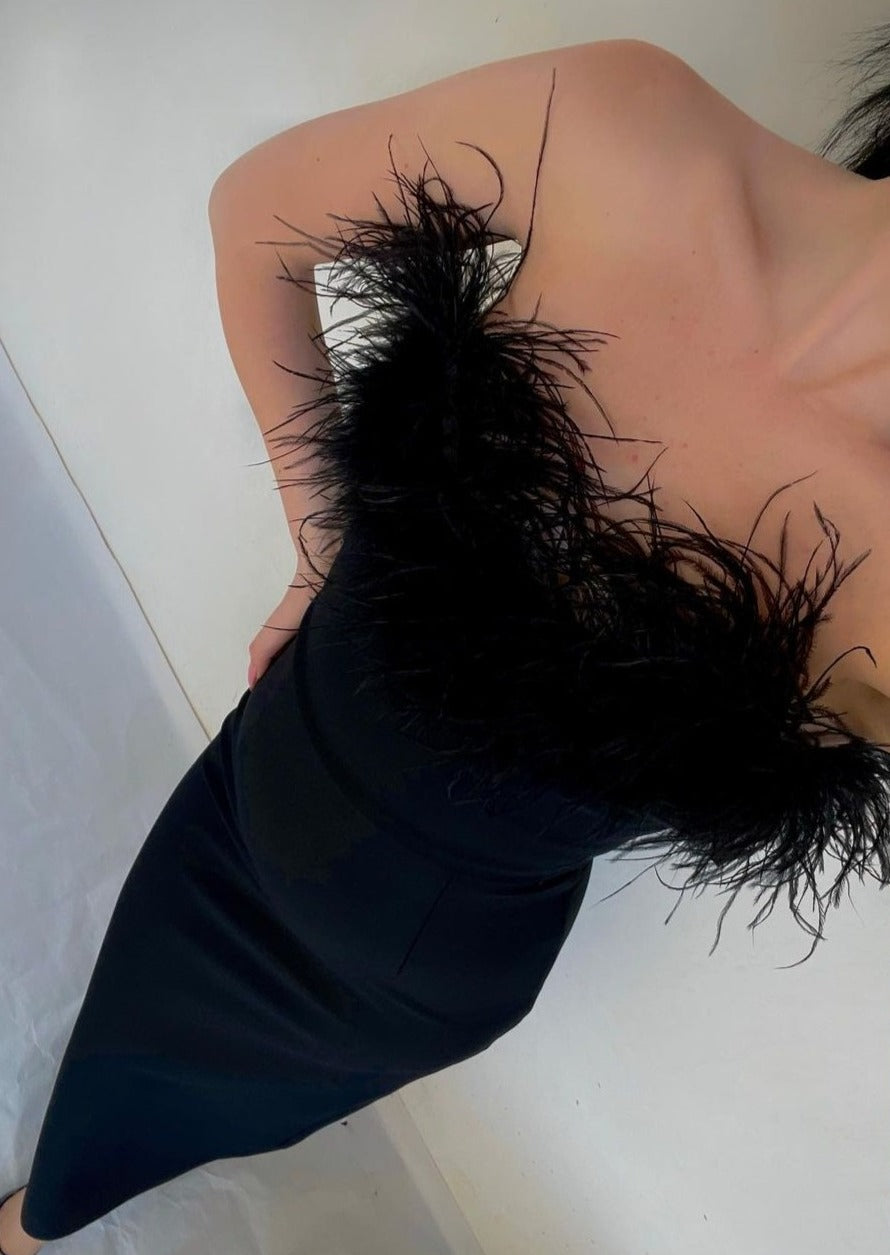 ANASTASIA | Luxuriöses Federkleid