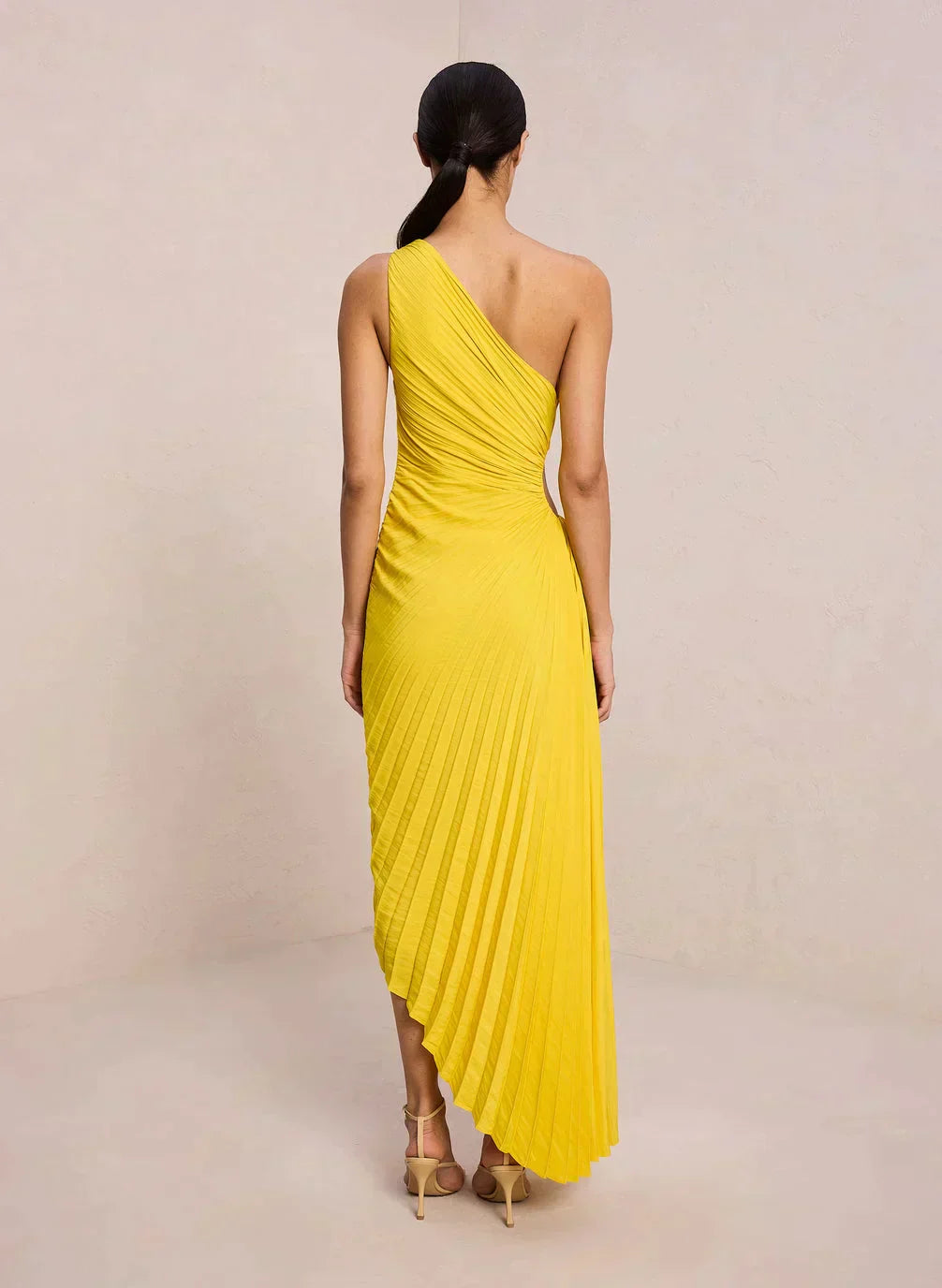 SYLVIANA | Ein-Schulter Plissiertes Midi-Kleid
