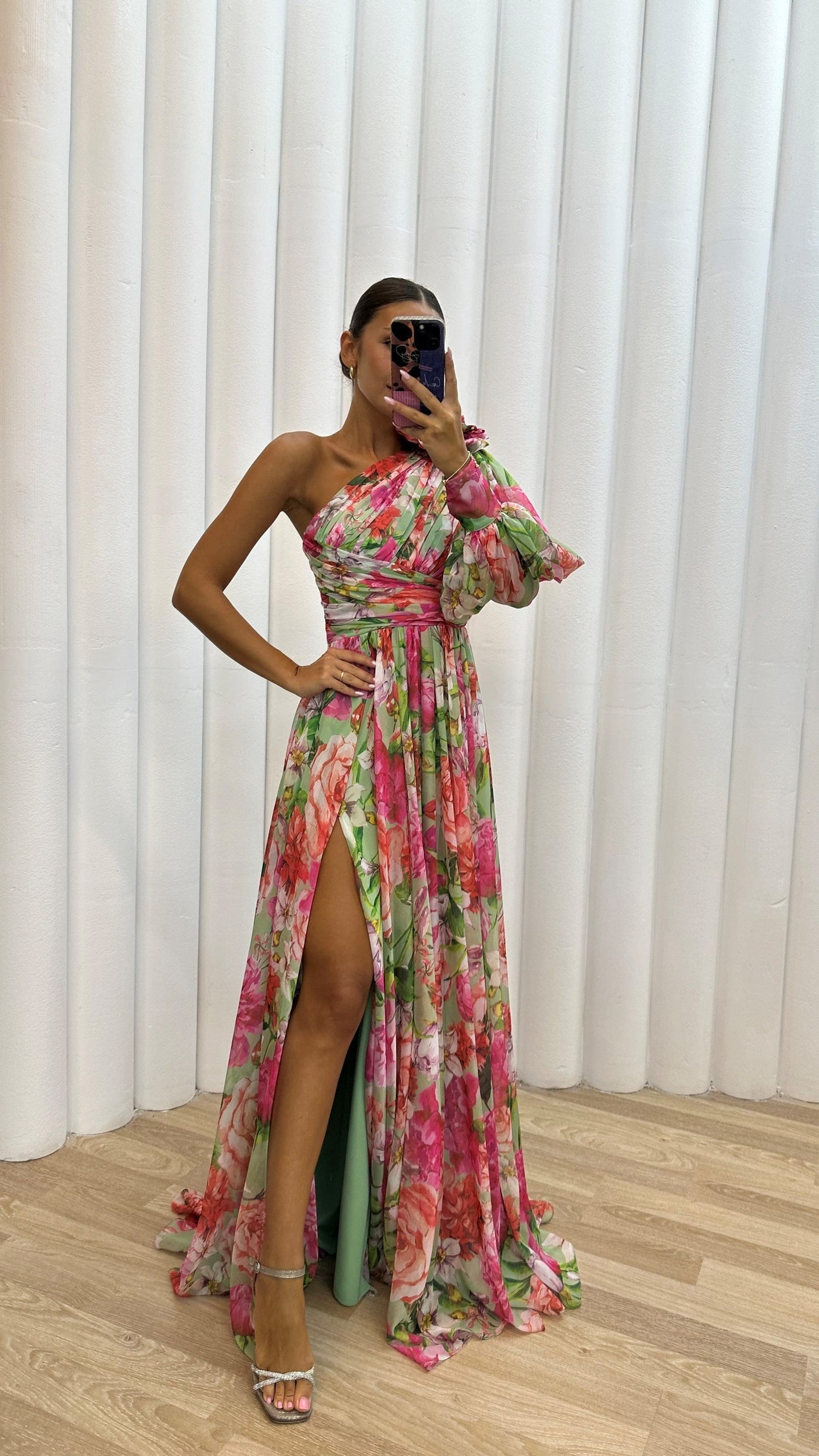 Paige | Atemberaubendes fließendes Kleid