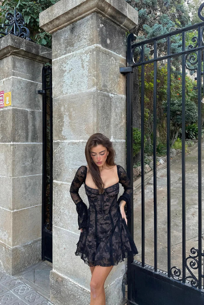 Mabel | Langärmliges Minikleid aus Spitze