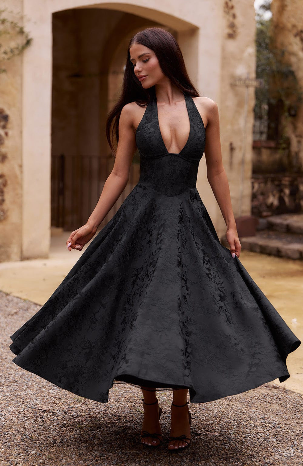 Esmeralda | Halter-Midi-Kleid ohne Ärmel