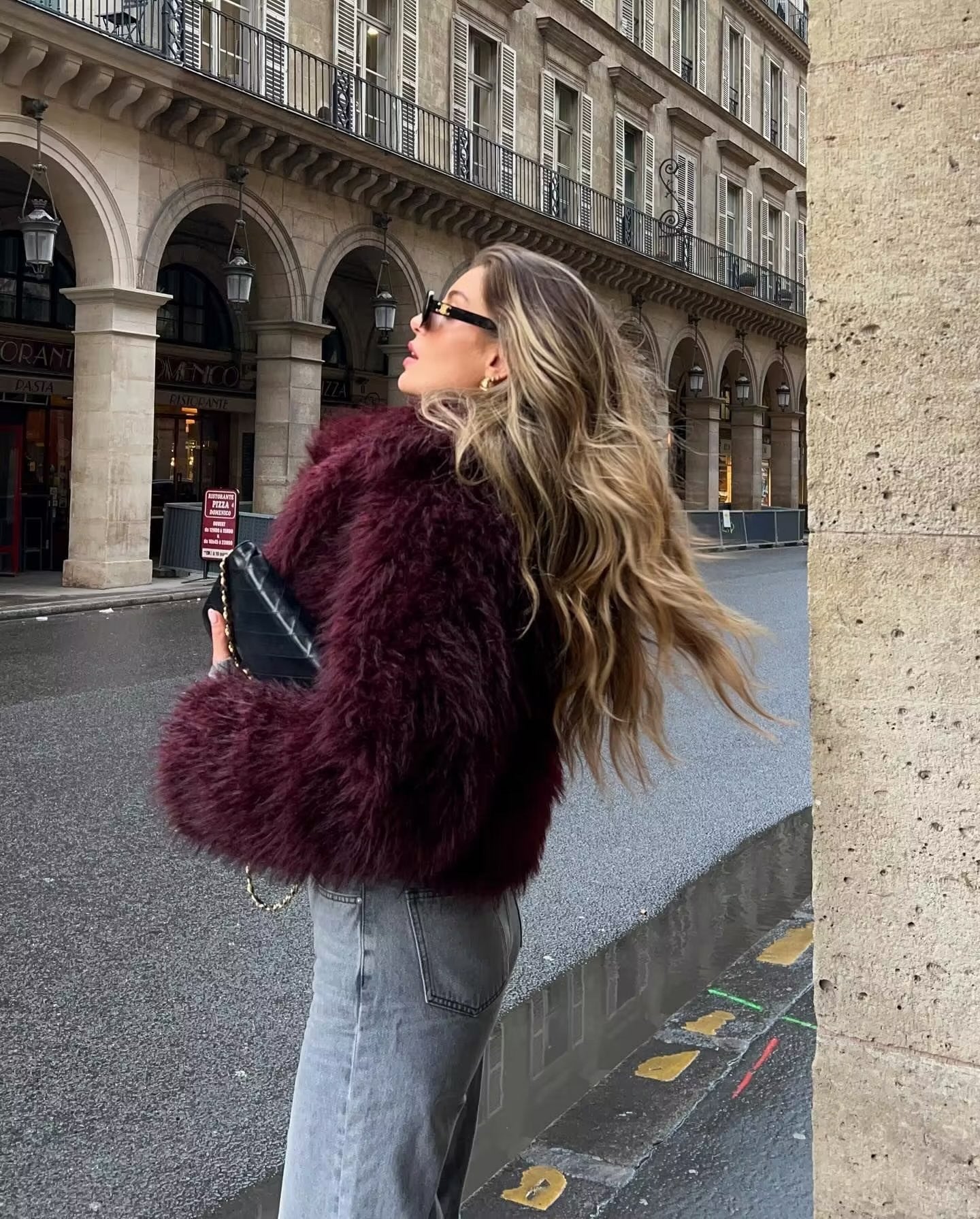 NOEMI | Kurze flauschige Jacke