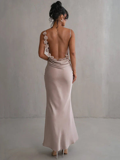 AZALEA | Ärmelloses rückenfreies Maxikleid