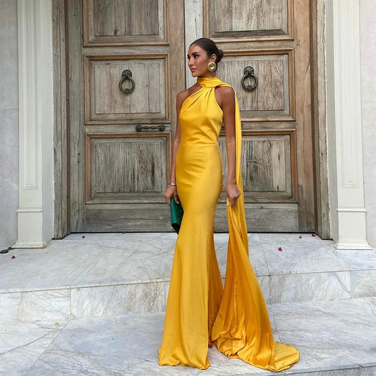 STELLA | Zeitloses Cape-Kleid