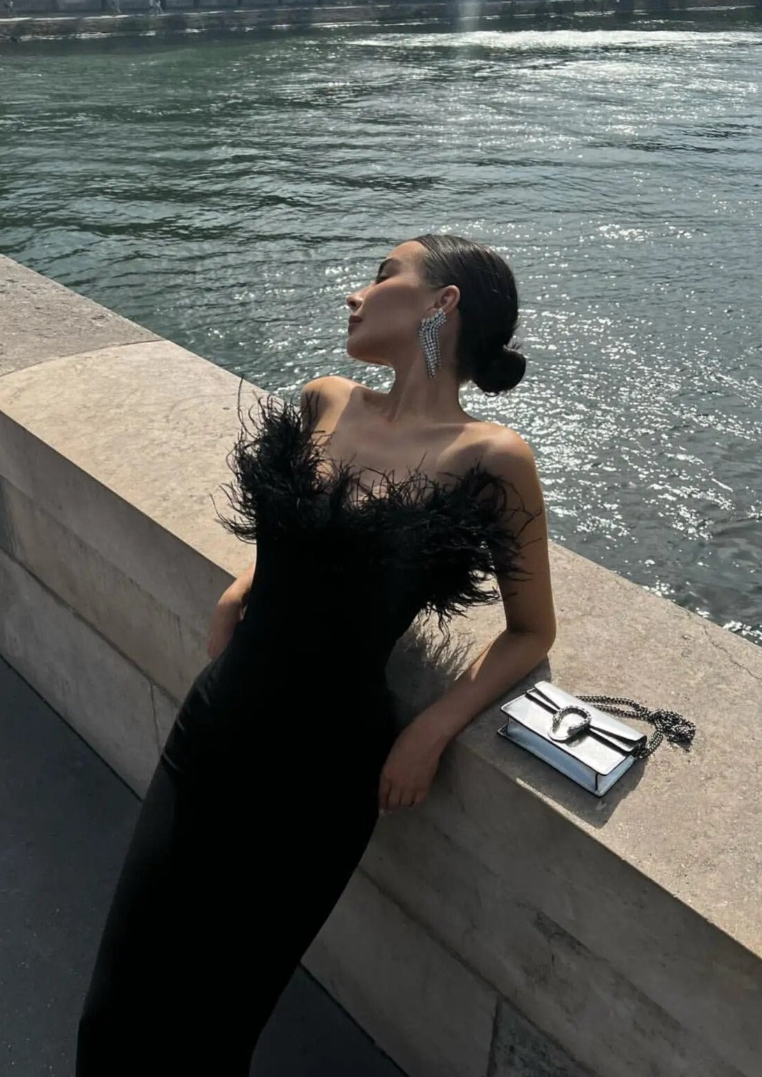 ANASTASIA | Luxuriöses Federkleid