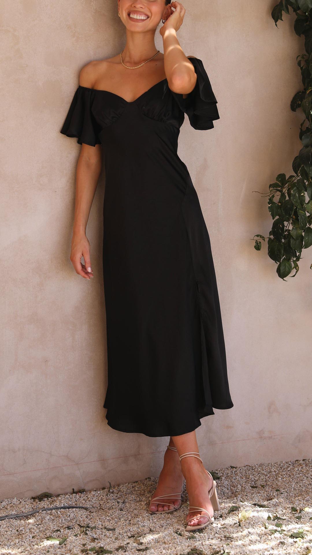 NALANI | Schulterfreies Maxikleid mit Schmetterlingsärmeln