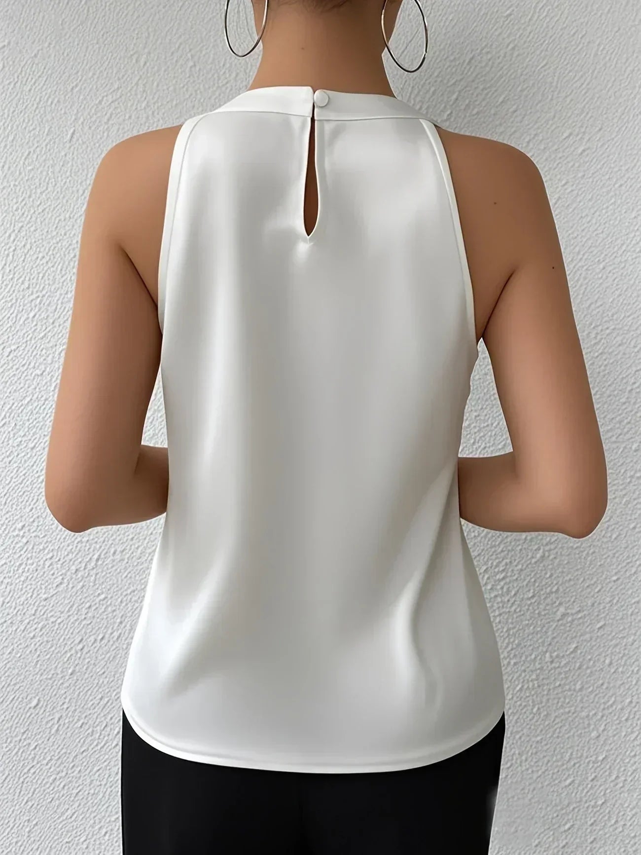 ELÉNA | ELEGANTE SATINBLUSE