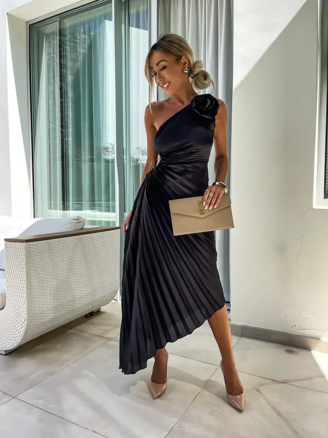 LIZBETH | Kleid mit Blumen Schultern