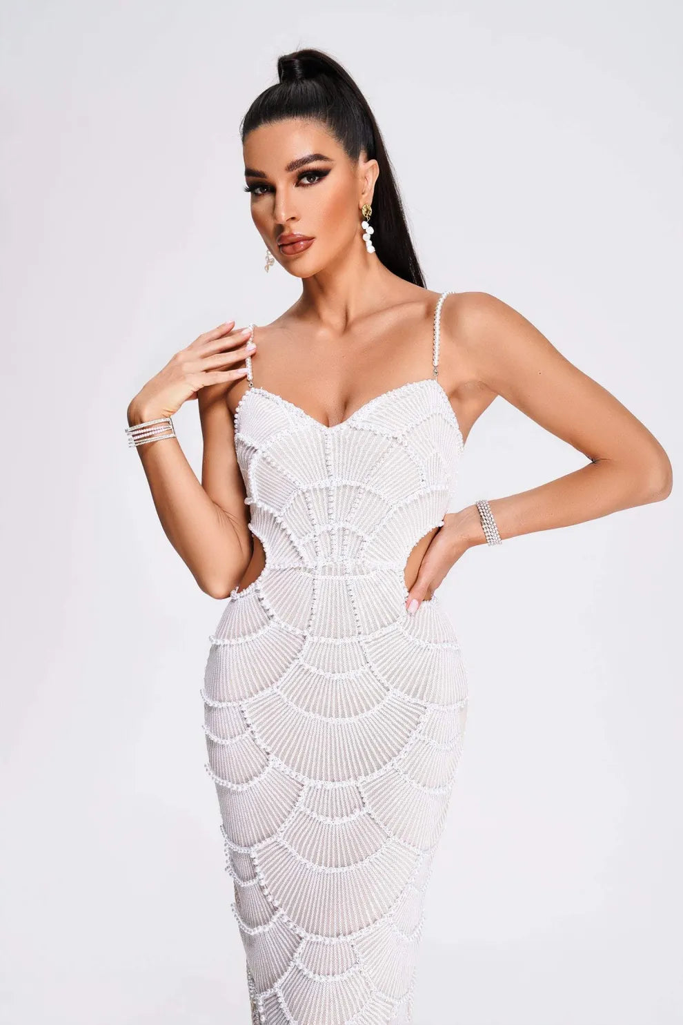 STORMI | Perlenbesetztes Midikleid